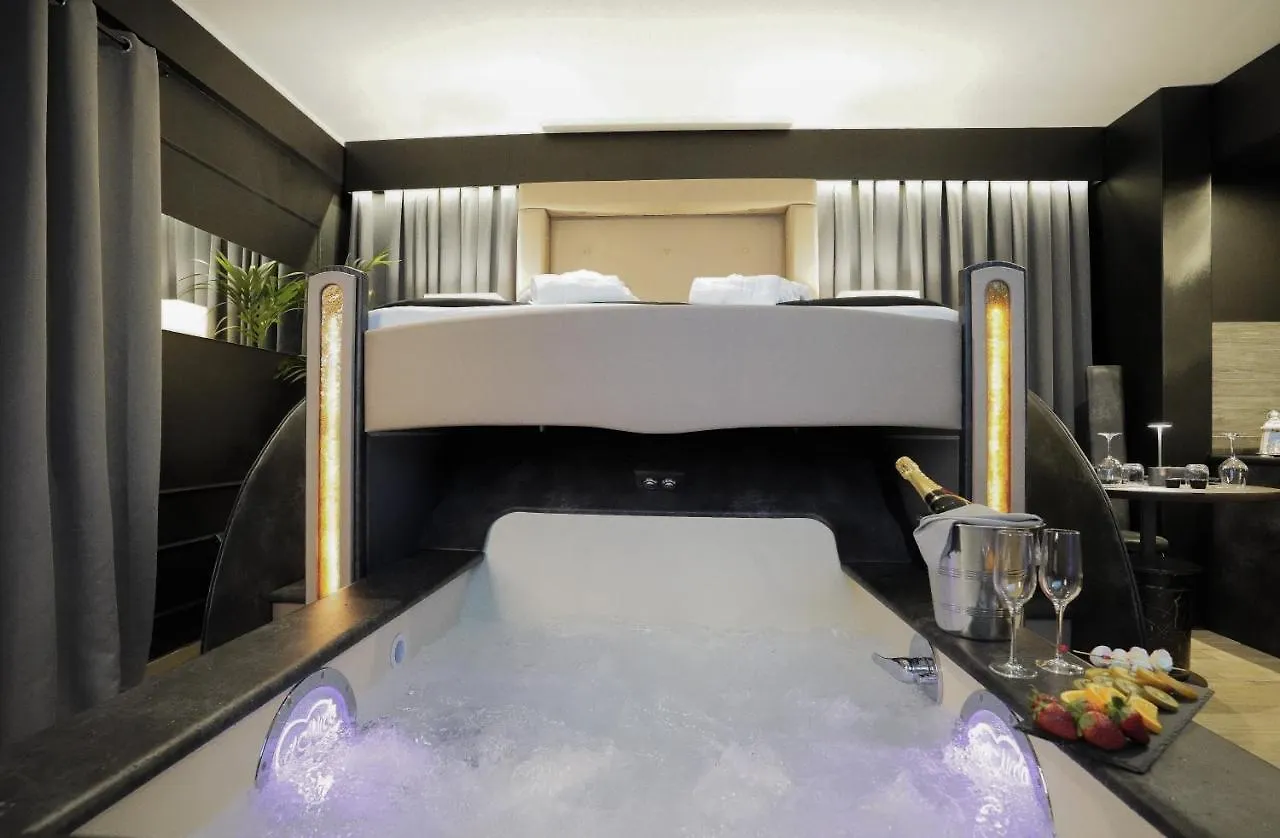 Toma Suites - Il Nido D'Amore Rome Bed & Breakfast